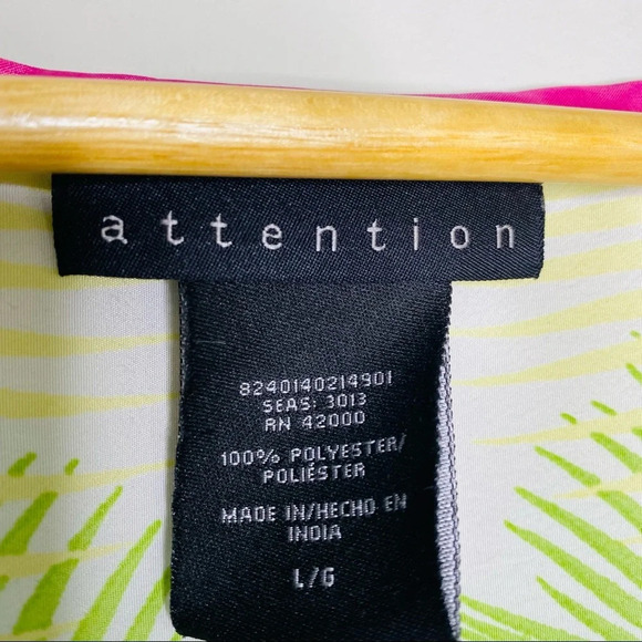 Attention Tropical Botanical Print Satin Sleeveless Blouse Size Large - Picture 3 of 6